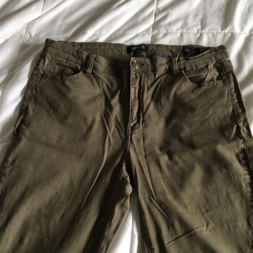 Ankle length stretchy olive green pants